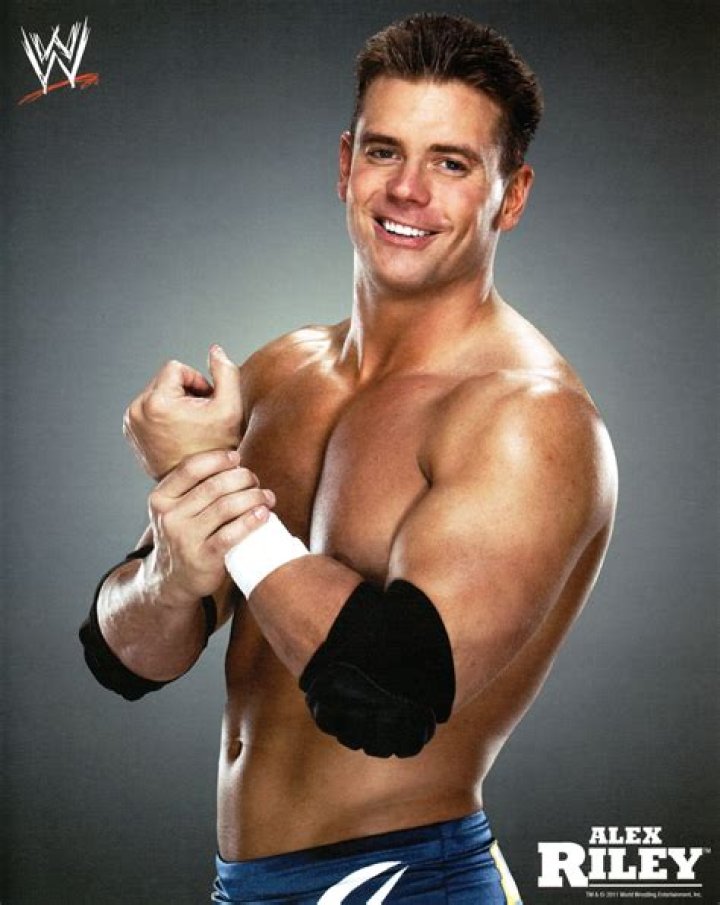 Alex Riley Biography, Age, Height, Wife, Net Worth, Family
