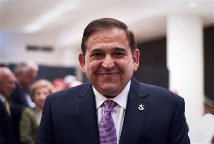 Alonso Ancira Biography, Age, Height, Wife, Net Worth, Family