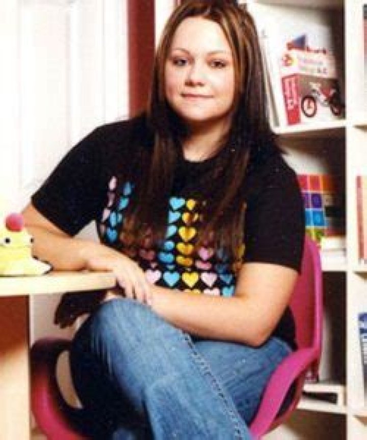 Ashley Qualls Biography, Age, Height, Husband, Net Worth, Family