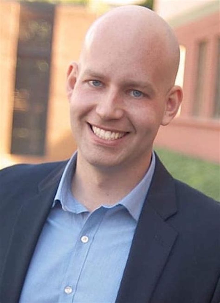 Bret Iwan Biography, Age, Height, Wife, Net Worth, Family