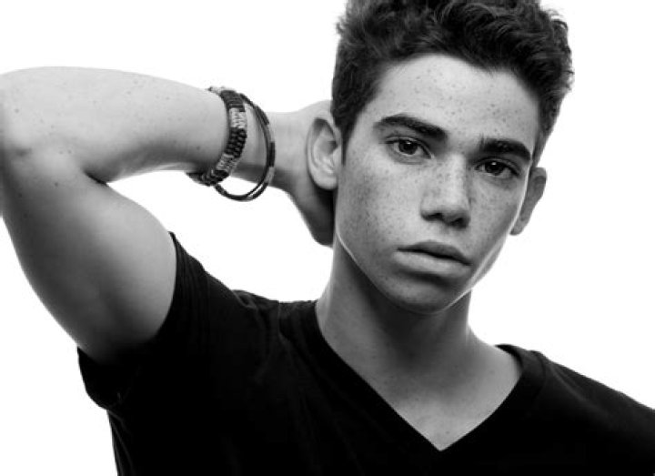 Cameron Boyce Biography, Age, Height, Wife, Net Worth, Family