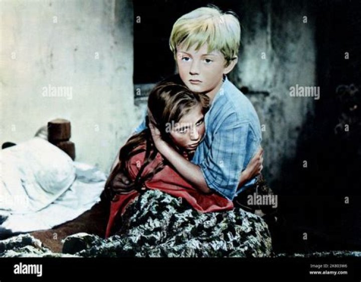 Carla Challoner Biography, Age, Height, Husband, Net Worth, Family