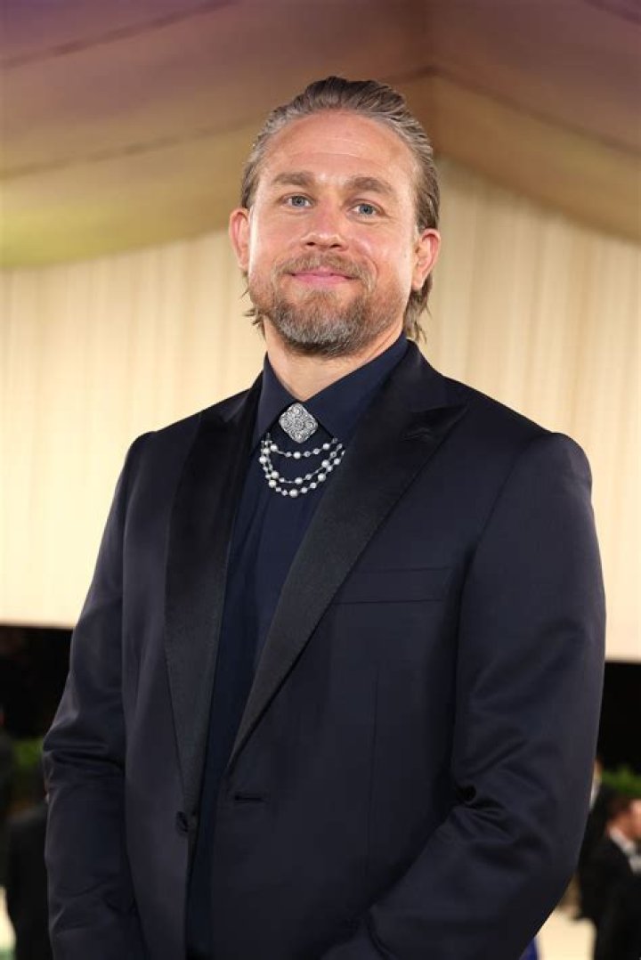 Charlie Hunnam Biography, Age, Height, Wife, Net Worth, Family
