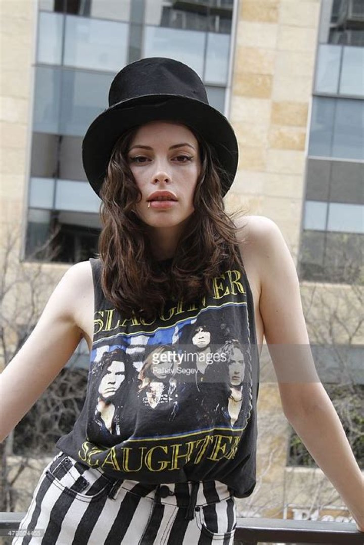 Charlotte Kemp Muhl Biography, Age, Height, Husband, Net Worth, Family