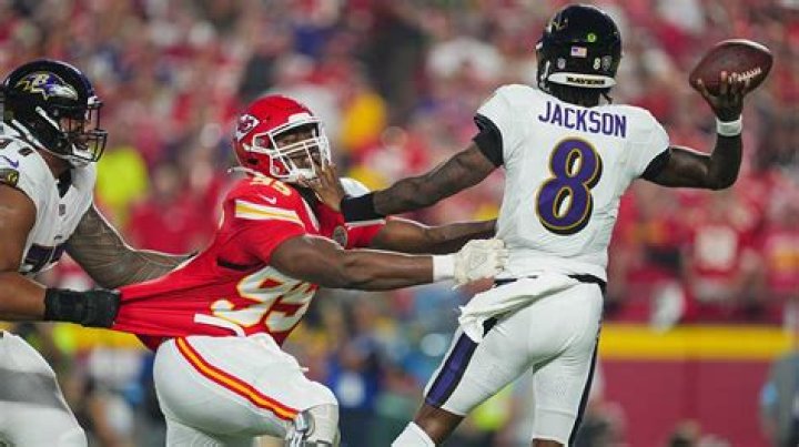 Chris Jackson Biography, Age, Height, Wife, Net Worth, Family