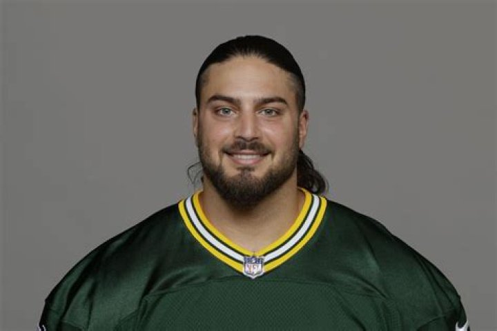 David Bakhtiari Biography, Age, Height, Wife, Net Worth, Family
