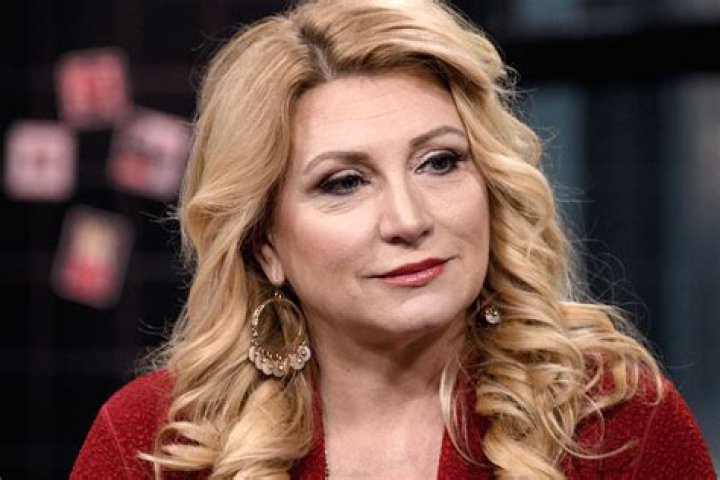 Delilah Biography, Age, Height, Husband, Net Worth, Family