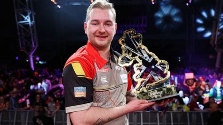 Dimitri Van den Bergh Biography, Age, Height, Wife, Net Worth, Family