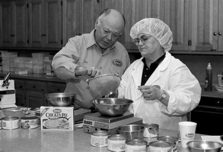 Donald J. Tyson Biography, Age, Height, Wife, Net Worth and Family