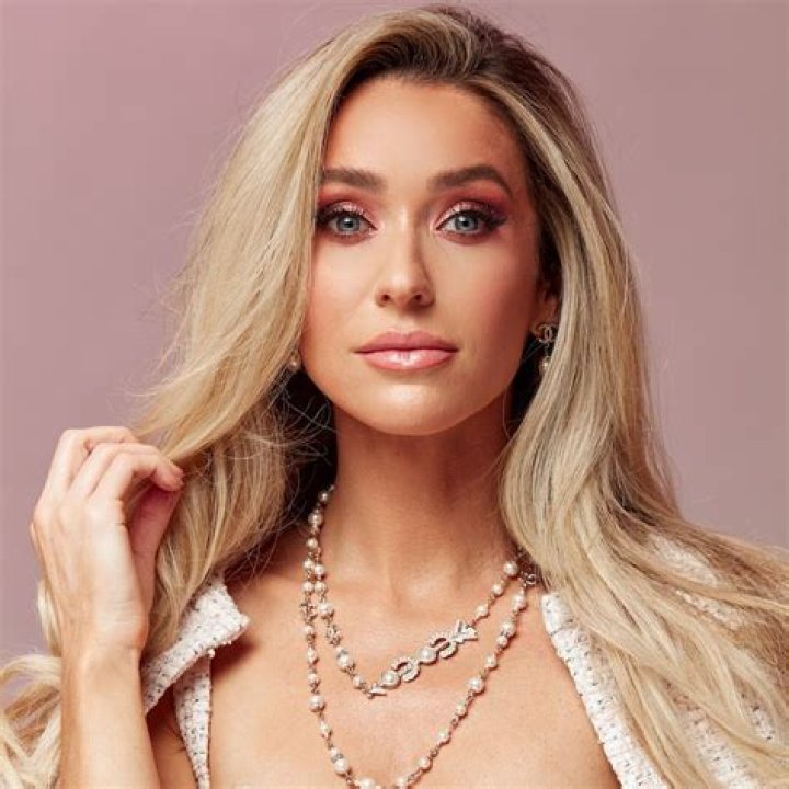 Erin Nicole Biography, Age, Height, Husband, Net Worth, Family