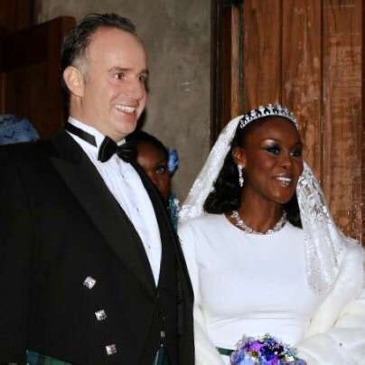 Fumi Desalu-Vold biografía, edad, altura, esposa, net worth, familia