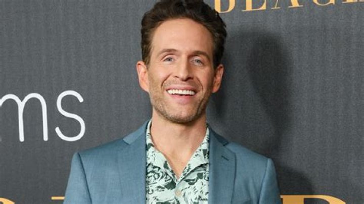 Glenn Howerton Biography, Age, Height, Wife, Net Worth, Family