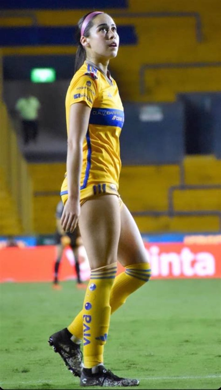 Greta Espinoza Biography, Age, Height, Net Worth, Family