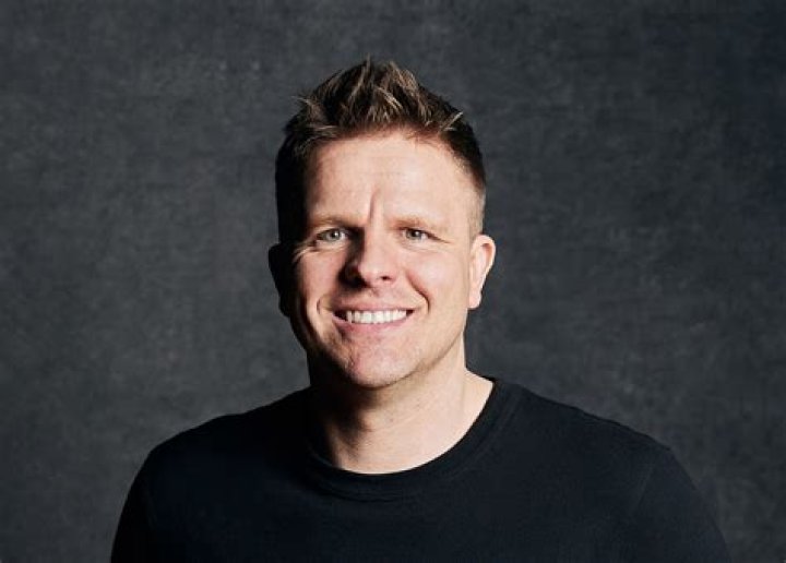 Jake Humphrey Biography, Age, Height, Wife, Net Worth, Family
