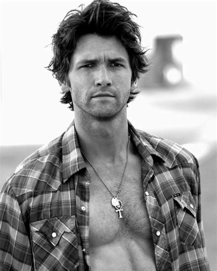 Jefferson Brown Biography, Age, Height, Wife, Net Worth, Family