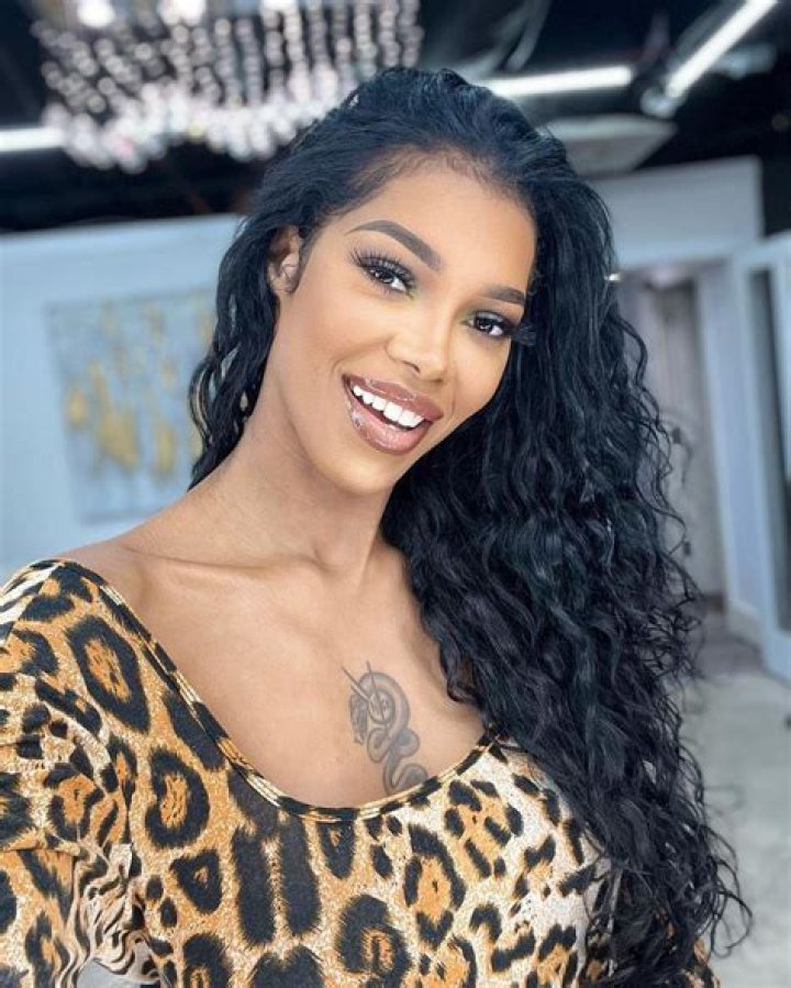 Jessica White Biography, Age, Height, Husband, Net Worth, Family