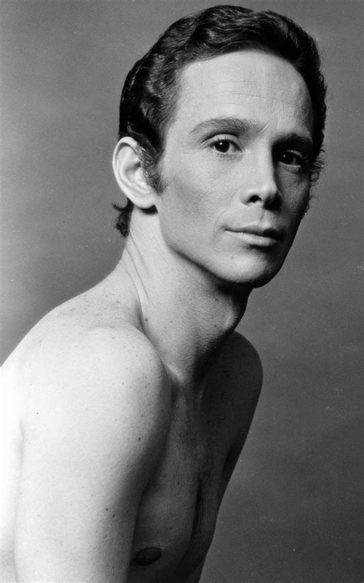 Joel Grey Biography, Age, Height, Wife, Net Worth, Family