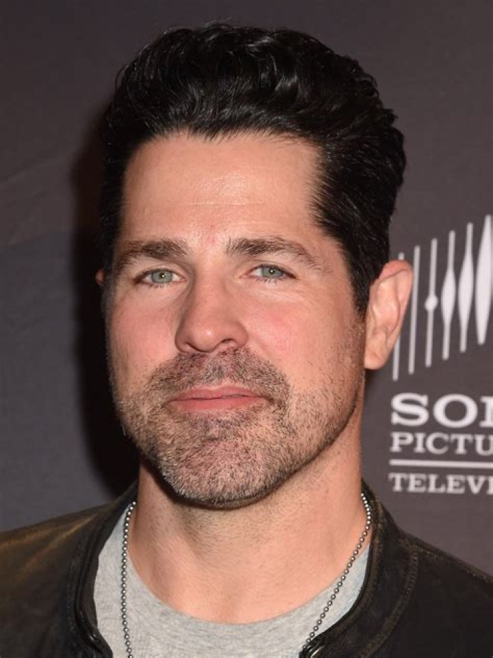 JT Hodges Biography, Age, Height, Wife, Net Worth, Family