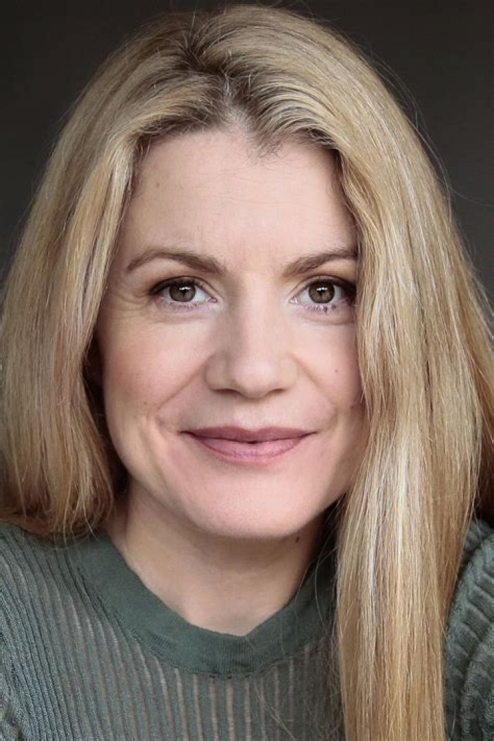 Karen Paullada Biography, Age, Height, Husband, Net Worth, Family