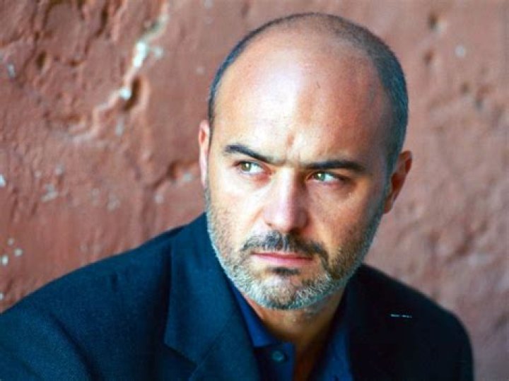 Luca Zingaretti Biography, Age, Height, Wife, Net Worth, Family