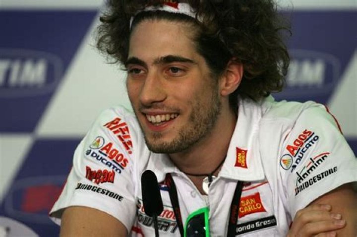 Marco Simoncelli Biography, Age, Height, Wife, Net Worth, Family