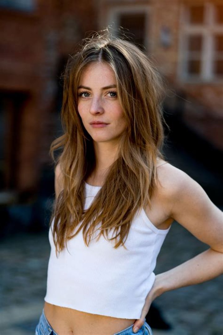 Paula Kroh Biography, Age, Height, Husband, Net Worth, Family