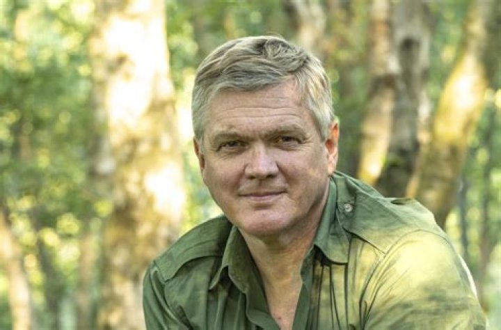Ray Mears Biography, Age, Height, Wife, Net Worth, Family