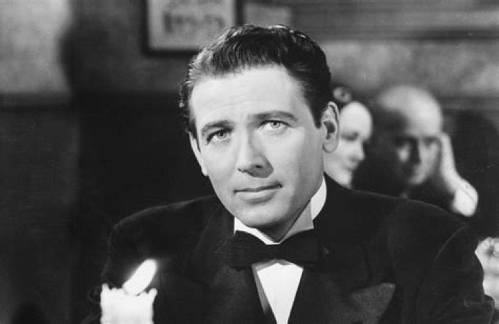 Robert Shayne Biography, Age, Height, Wife, Net Worth, Family