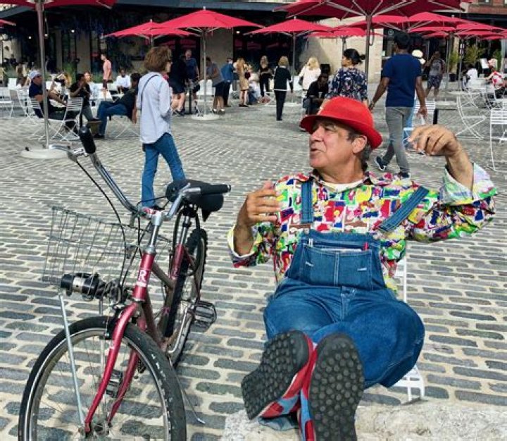 Roberto Monticello Biography, Age, Height, Wife, Net Worth, Family