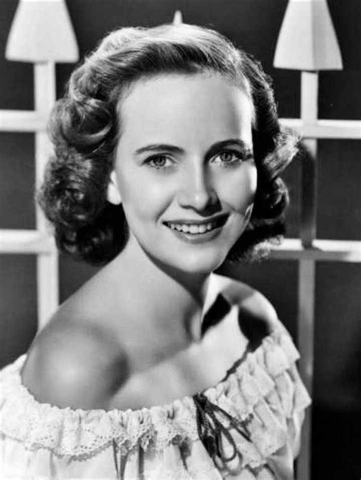 Teresa Wright Biography, Age, Height, Husband, Net Worth, Family